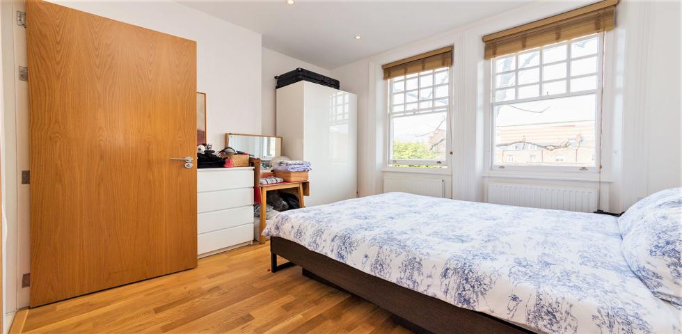 			2 Bedroom, 1 bath, 1 reception Flat			 Broadhurst Gardens, WEST HAMPSTEAD